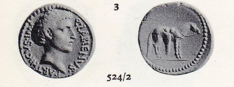 Fig. 3 : Denier d’argent de Quintus Labienus, daté de 40 av. J.-C. Sur l’avers, tête de Q. Labienus, avec la légende Q(VINTVS) LABIENVS PARTHICVS IMP(ERATOR) (Quintus Labienus le Parthique, imperator). Au revers, un cheval parthe avec une bride et une selle ; à celle-ci est accroché un gorytos © M. H. Crawford, Roman Republican Coinage, Cambridge, Cambridge University Press, 1974, n° 524