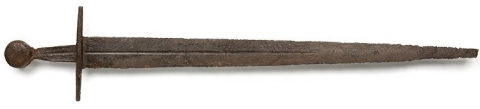 Fig. 5 : Épée n° 930.1.589, XIIe siècle. Musée Dobrée, Nantes © H. Neveu-Dérotrie / Musée Dobrée - Grand Patrimoine de Loire-Atlantique