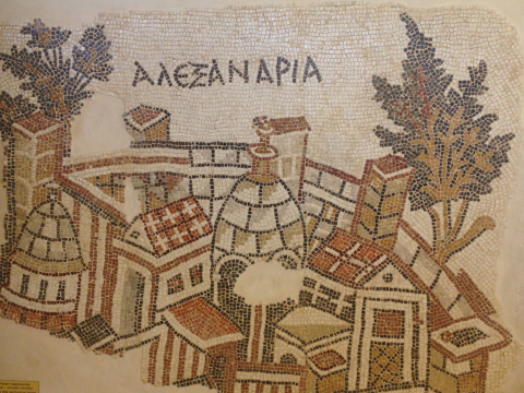 Fig. 6 : Jerash (Jordanie), musée archéologique, panneau figurant la ville d’Alexandrie, provenant de l’église Saint-Jean, 531 © Flora Muntrez